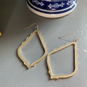 Kendra Scott Sophee Drop Earrings In Gold